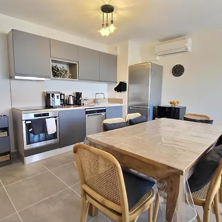 Spacieux Et Moderne Dans Apartment *