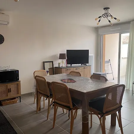 Spacieux Et Moderne Dans Vias