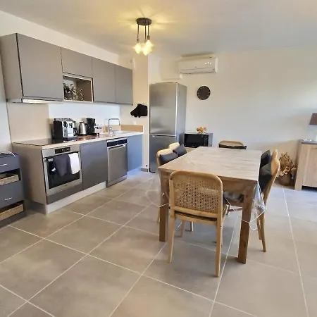 Spacieux Et Moderne Dans Résidence Appartement